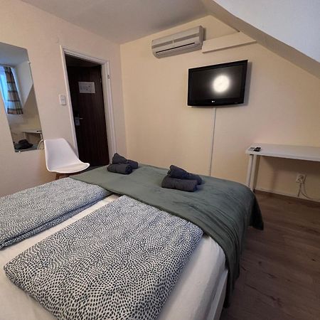 Bed and Breakfast Airportmax Panzio Vecsés Exterior foto