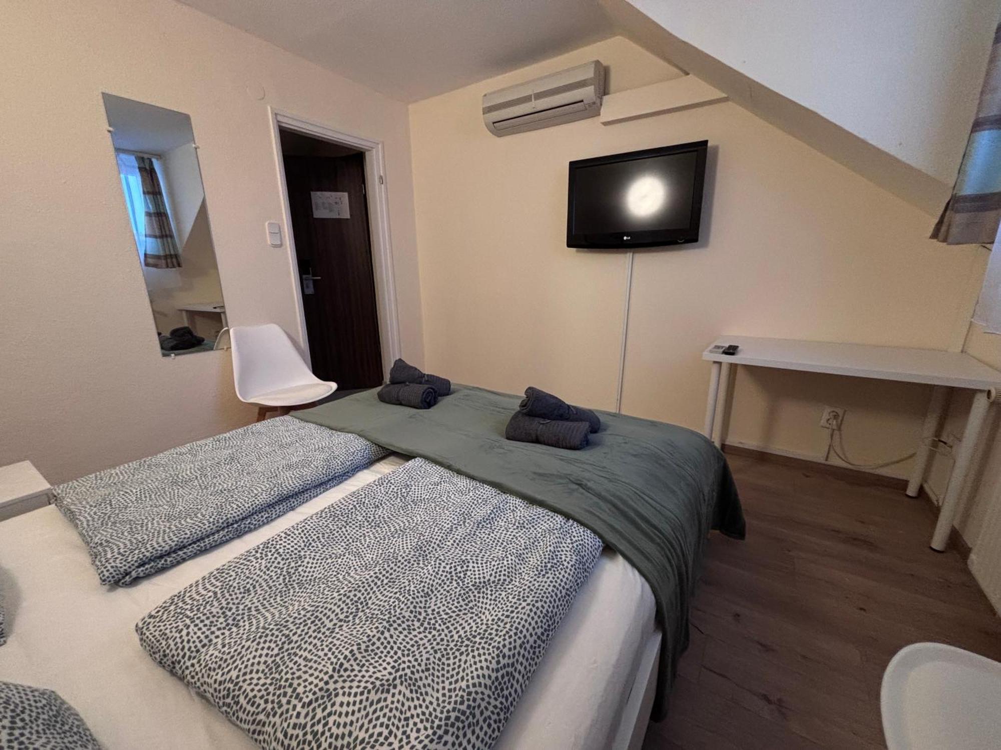 Bed and Breakfast Airportmax Panzio Vecsés Exterior foto