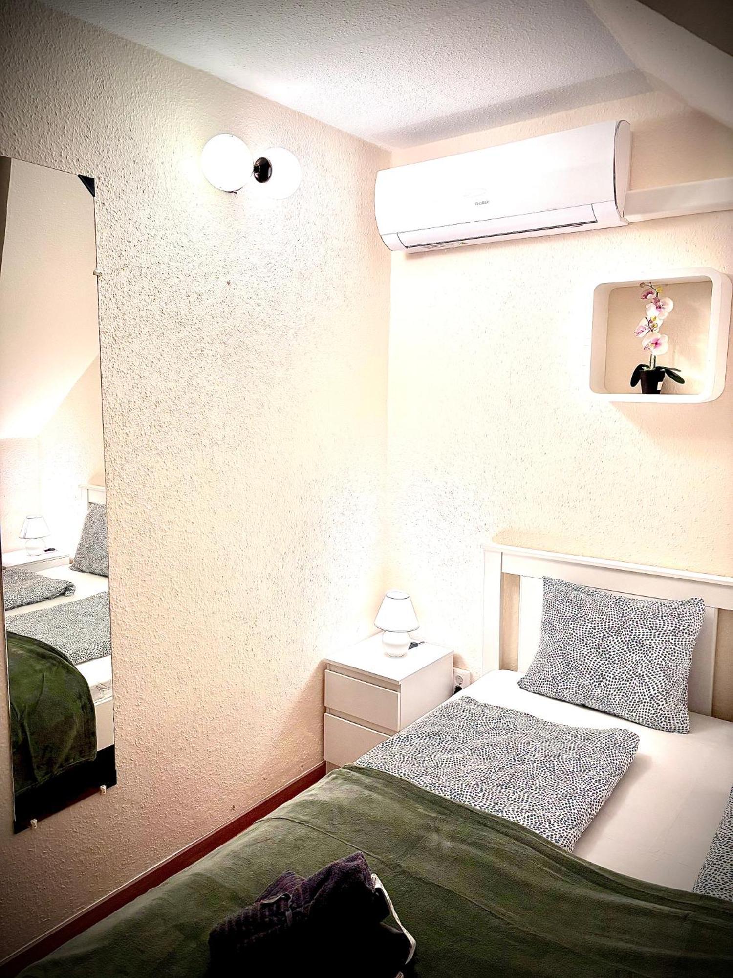 Bed and Breakfast Airportmax Panzio Vecsés Exterior foto